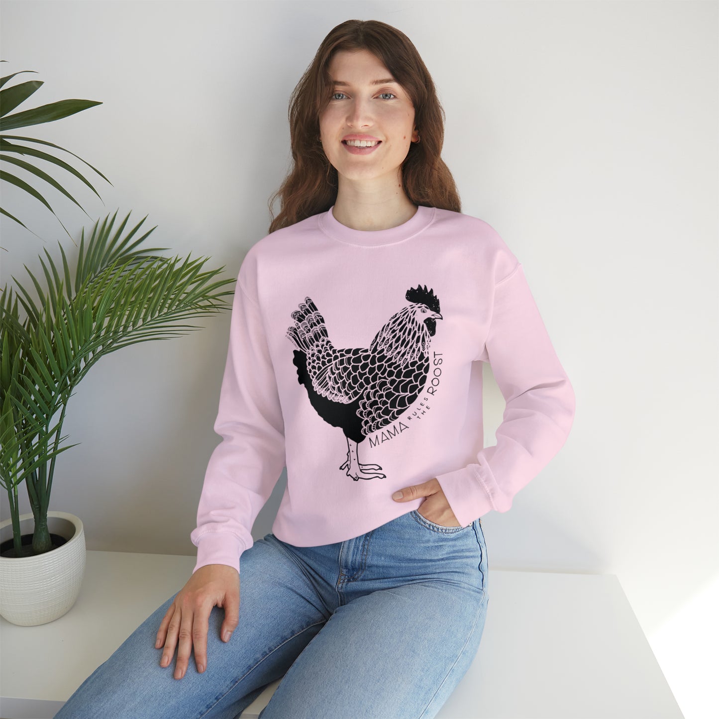 'MAMA RULES THE ROOST' WOMENS CHICKEN SWEATSHIRT