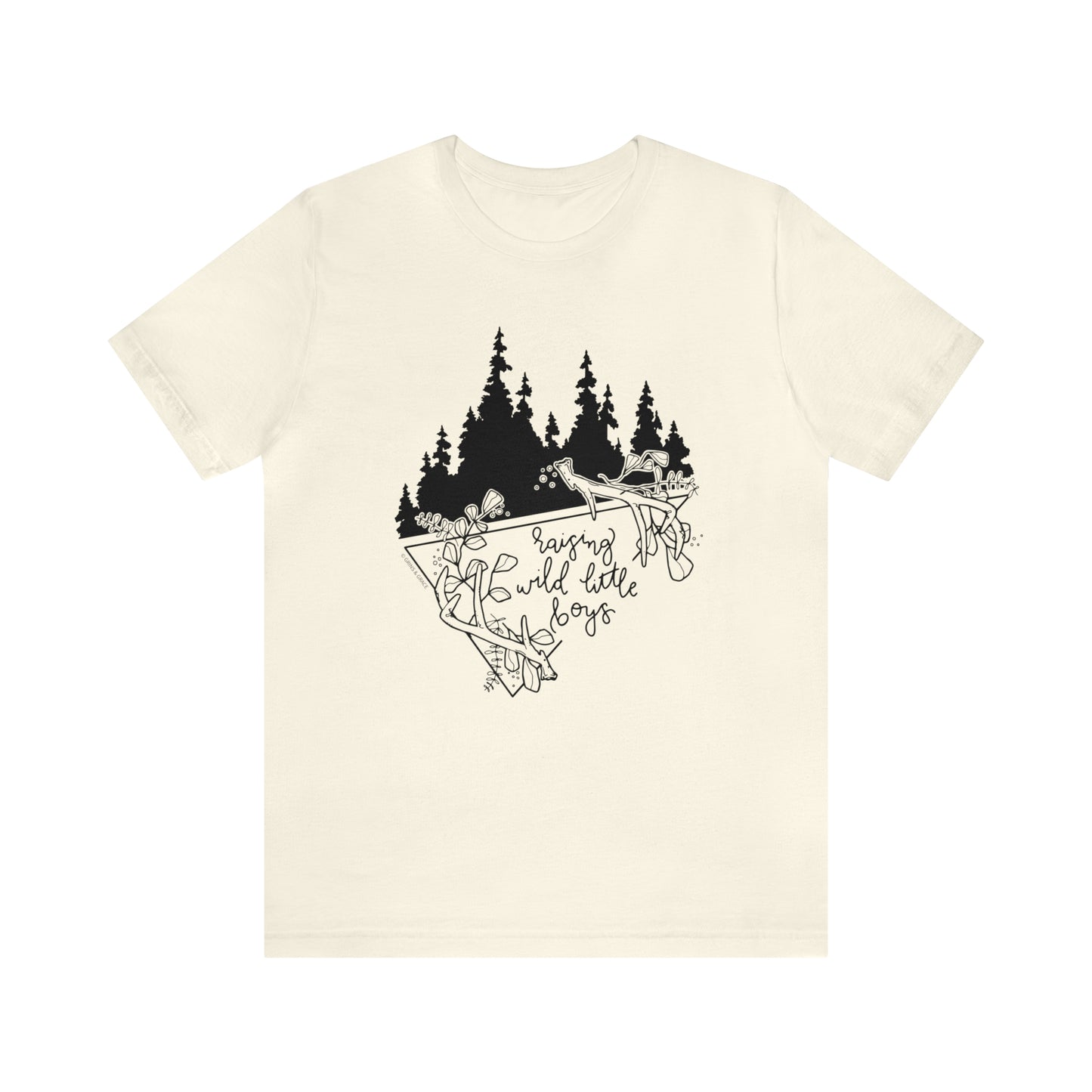 'RAISING WILD LITTLE BOYS' MOM T-SHIRT