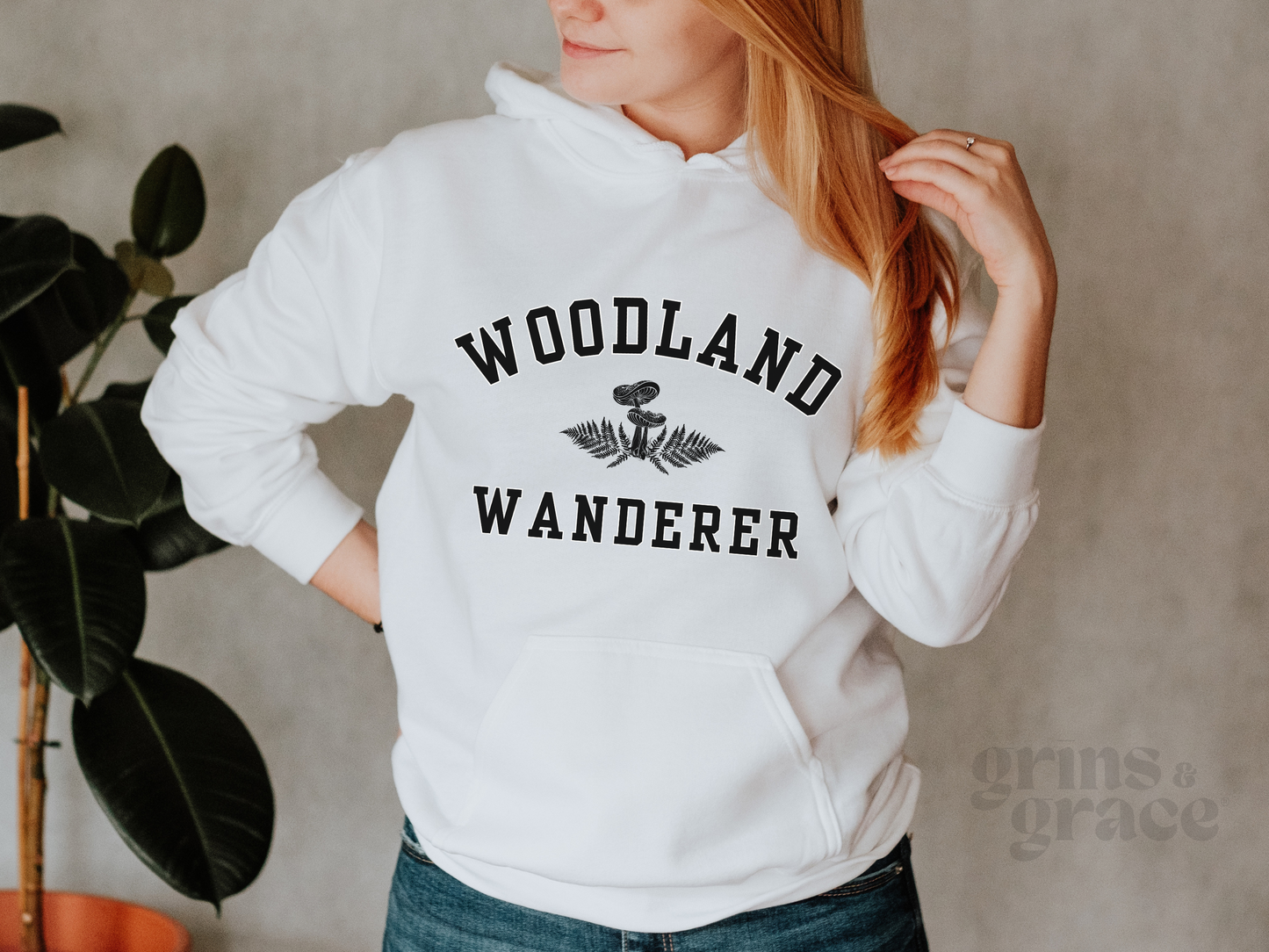 'WOODLAND WANDERER' WOMENS HOODIE | BLACK & WHITE