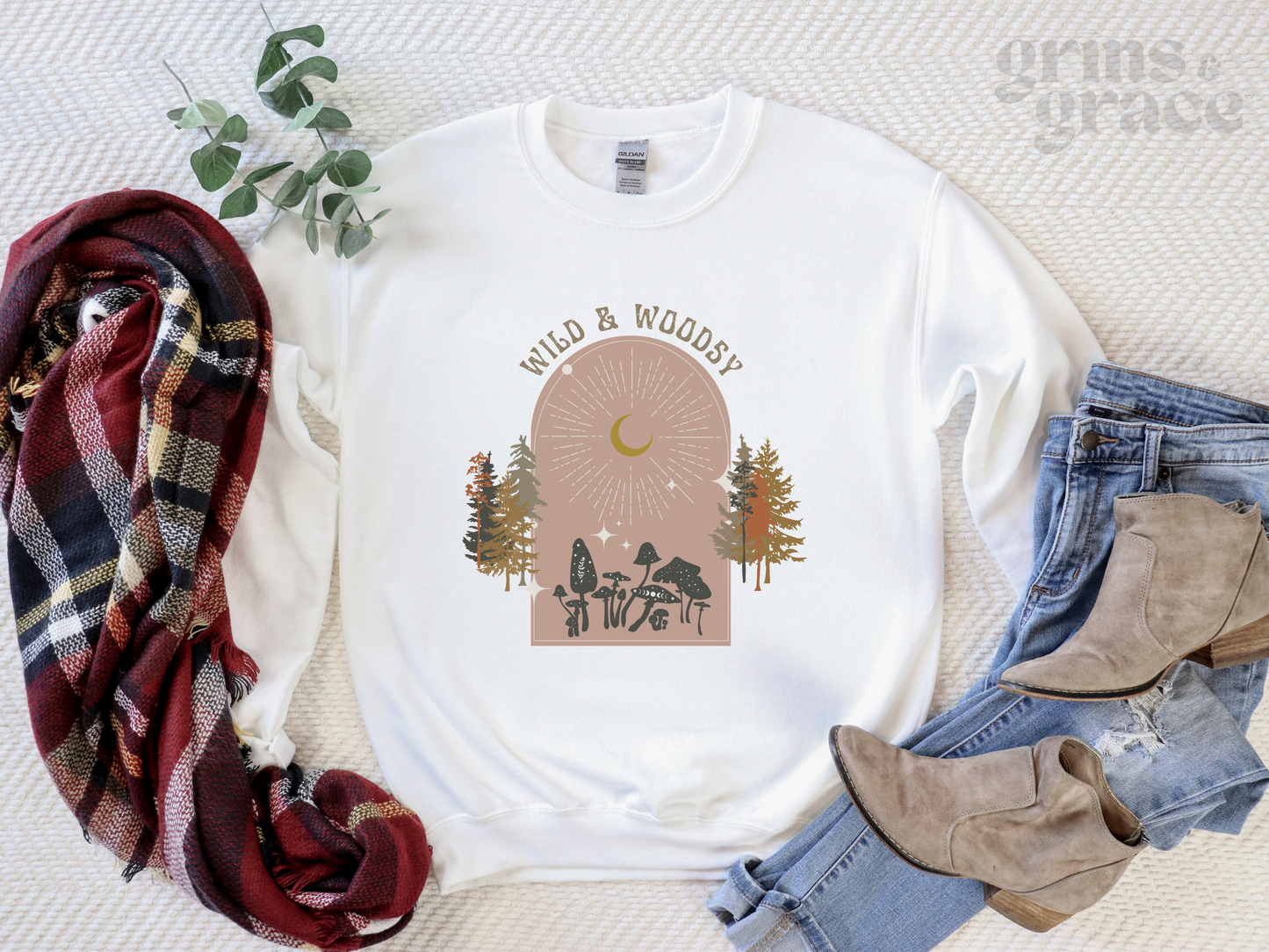 WILD & WOODSY WOMENS SWEATSHIRT